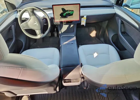 2023 Tesla Model Y z USA, uszkodzony, nr VIN 7SAYGDEE4PF875588